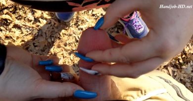 Public Handjob On Hiking Trail With Two Massive Cumshots! – ClawsQueen