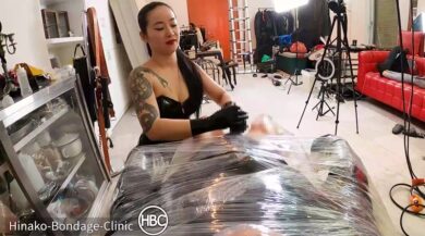 POV-Latex-Glove-Hand-Job-Hinako-Bondage-Clinic.jpg