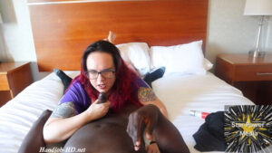 Savanna’s Legendary Hand Job Skills Put To The Test – Savanna Star